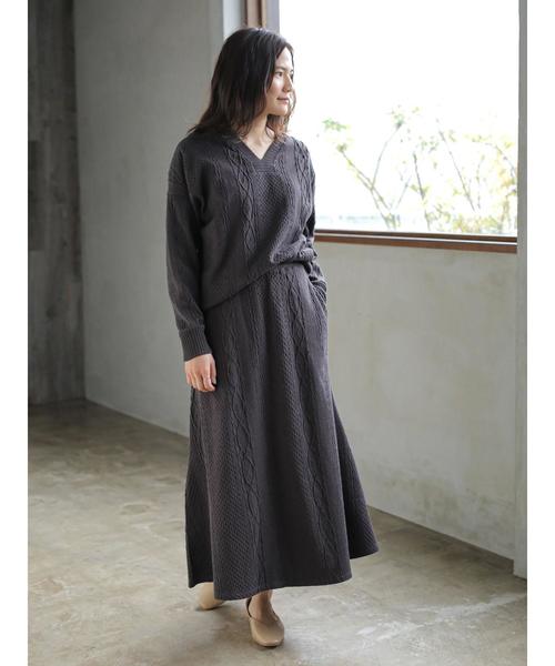 AMERICAN HOLIC(アメリカンホリック)の「両Vネックカットジャガードプルオーバー *(Tシャツ/カットソー・レディース・チャコールグレー/ベージュ/アイボリー・MEDIUM/LARGE)」の18枚目の写真