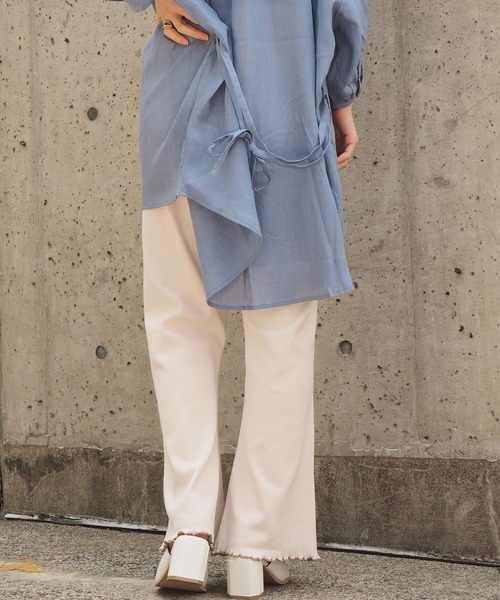 tiptop（ティップトップ）の「リブ配色メローフレアパンツ（その他パンツ・レディース・ライトグリーン/アイボリー/スミクロ/モカ/オレンジ・FREE）」の8枚目の写真