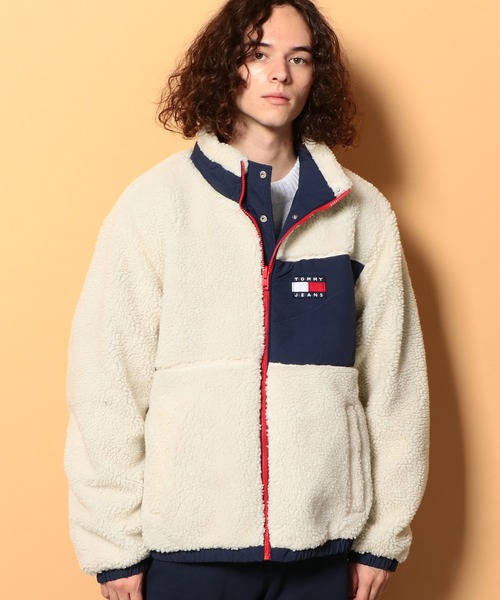 tommy jeans（トミー ジーンズ）の「リバーシブルシェルパジャケット