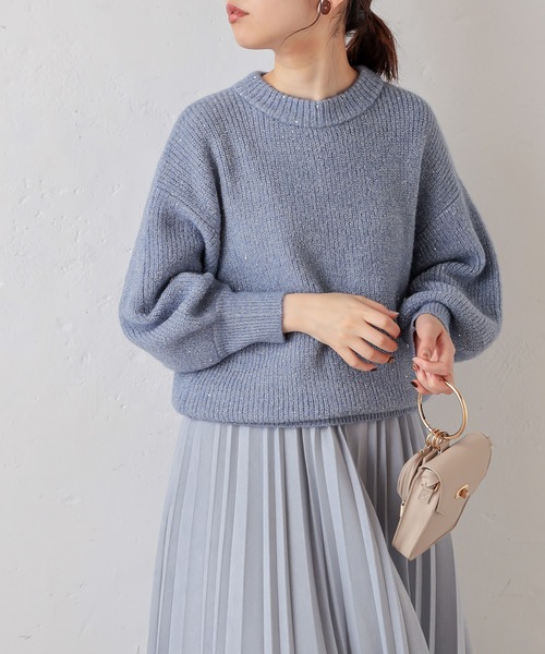natural couture(ナチュラルクチュール)の「星空スパンコールニット(ニット/セーター・レディース・ベージュ/グレー/ブルー/ピンク・FREE)」の3枚目の写真