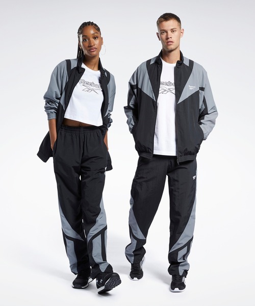 Reebok（リーボック）の「クラシックス ツイン ベクター パンツ / Classics Twin Vector Pants（その他パンツ・メンズ・ネイビー/グリーン/ブラック×グレー/ブラック×ホワイト/アイボリー・MEDIUM/XX-LARGE/LARGE/X-LARGE/SMALL/XXX-LARGE/X-SMALL）」の11枚目の写真