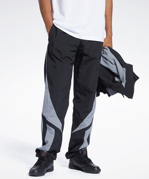 Reebok（リーボック）の「クラシックス ツイン ベクター パンツ / Classics Twin Vector Pants（その他パンツ・メンズ・ネイビー/グリーン/ブラック×グレー/ブラック×ホワイト/アイボリー・MEDIUM/XX-LARGE/LARGE/X-LARGE/SMALL/XXX-LARGE/X-SMALL）」の12枚目の写真