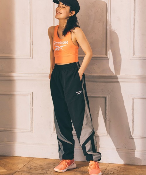 Reebok（リーボック）の「クラシックス ツイン ベクター パンツ / Classics Twin Vector Pants（その他パンツ・メンズ・ネイビー/グリーン/ブラック×グレー/ブラック×ホワイト/アイボリー・MEDIUM/XX-LARGE/LARGE/X-LARGE/SMALL/XXX-LARGE/X-SMALL）」の22枚目の写真