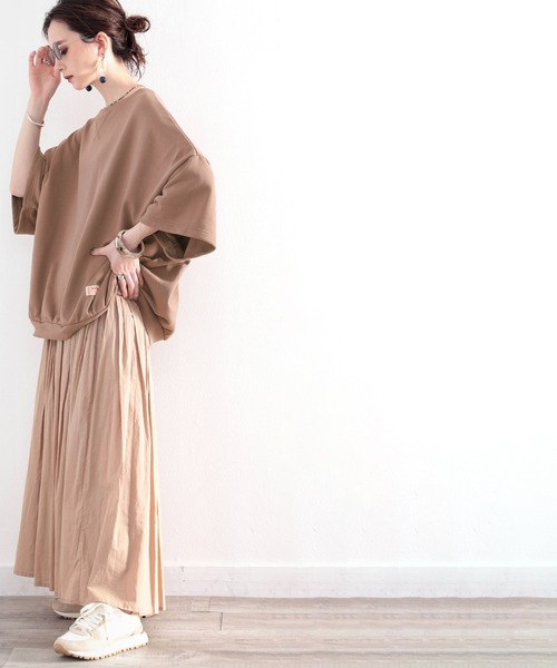 Java（ジャバ）の「《JaVaジャバ コラボ》ゆったり、ビッグシルエットスウェット半袖トレーナー（スウェット・レディース・モスグリーン/モカ/ライトカーキ/グレイッシュブルー/ベージュ/ブラック・MEDIUM/LARGE/X-LARGE）」の3枚目の写真