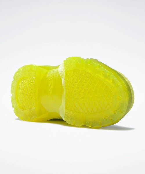 Reebok(リーボック)の「Cardi B クラブシー (スニーカー・キッズ・ライトグリーン/ピンク/ピンク系その他/ブラック×ブラック・14.0cm/12cm/13.0cm/15.0cm/16.0cm)」の19枚目の写真