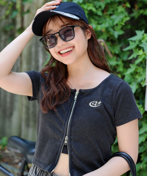 SPINNS（スピンズ）の「ボストンタイプ  カラーレンズサングラス（サングラス・メンズ・ブラック/ブラック系その他/ブルー/グレー/ベージュ/ベージュ系その他/ブラック系その他2・ONESIZE）」の17枚目の写真