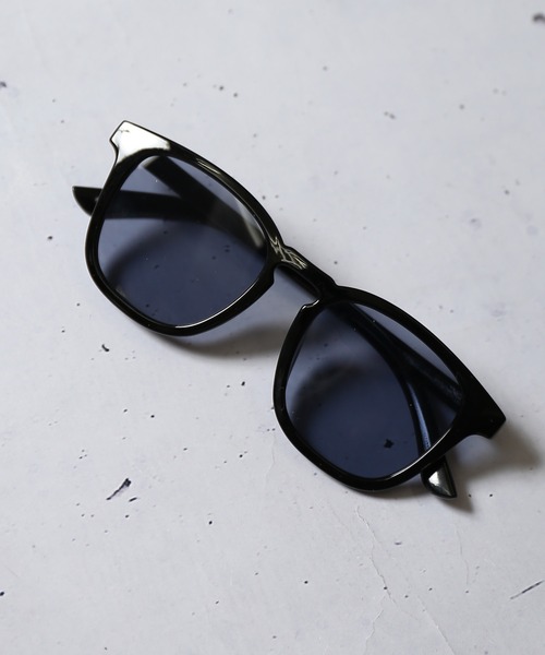 SPINNS（スピンズ）の「ボストンタイプ  カラーレンズサングラス（サングラス・メンズ・ブラック/ブラック系その他/ブルー/グレー/ベージュ/ベージュ系その他/ブラック系その他2・ONESIZE）」の11枚目の写真