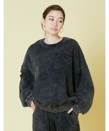 Chemical wash sweat top