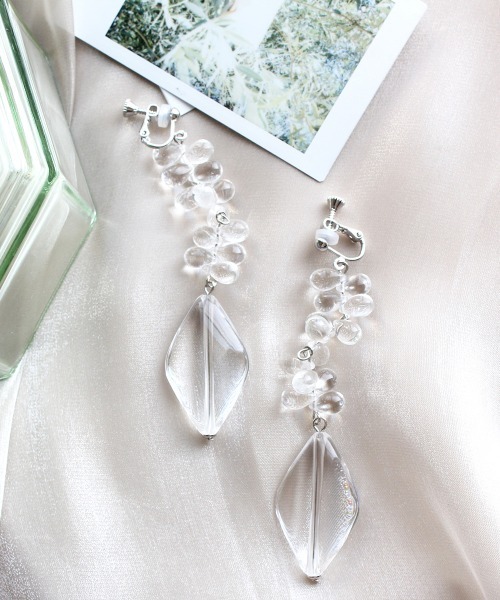 ACCOMMODE(アコモデ)の「クリアドロップイヤリング(イヤリング・レディース・A/B/C・FREE)」の1枚目の写真