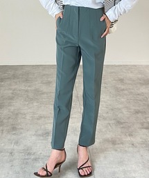 ハイウエストセンタープレステーパードパンツ