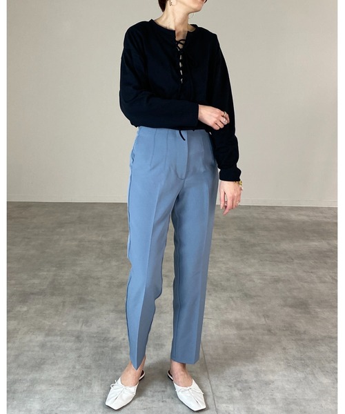 She's Closet(シーズクローゼット)の「ハイウエストセンタープレステーパードパンツ(その他パンツ・レディース・ブルー/グリーン/アイボリー/スモークピンク/ブラック・M/L)」の8枚目の写真
