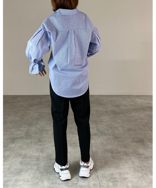 She's Closet(シーズクローゼット)の「ハイウエストセンタープレステーパードパンツ(その他パンツ・レディース・ブルー/グリーン/アイボリー/スモークピンク/ブラック・M/L)」の11枚目の写真