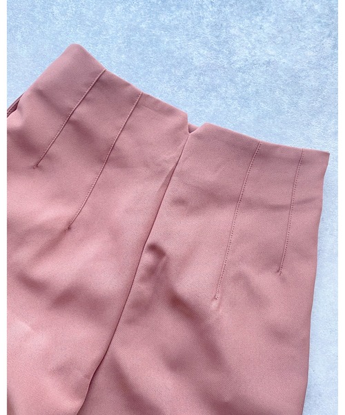 She's Closet(シーズクローゼット)の「ハイウエストセンタープレステーパードパンツ(その他パンツ・レディース・ブルー/グリーン/アイボリー/スモークピンク/ブラック・M/L)」の16枚目の写真