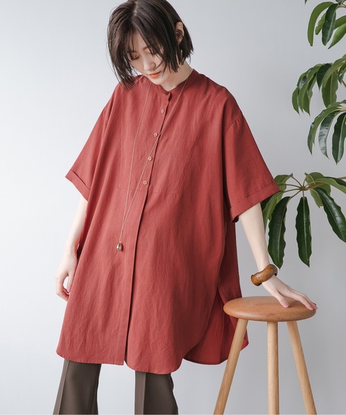 A part by（アパートバイ）の「RyLiスタンドロング半袖シャツ　947032（シャツ/ブラウス・レディース・オフホワイト/カーキ/グレー系その他4/オレンジ系その他5・FREE）」の4枚目の写真