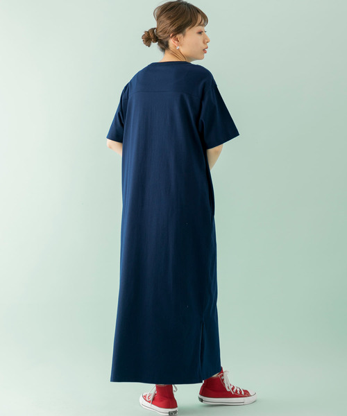 URBAN RESEARCH Sonny Label（アーバンリサーチサニーレーベル）の「『別注』Champion×Sonny Label　USAコットンロゴプリントワンピース（ワンピース・レディース・ホワイト/ブラック/ネイビー/ベージュ系その他・ONE）」の11枚目の写真