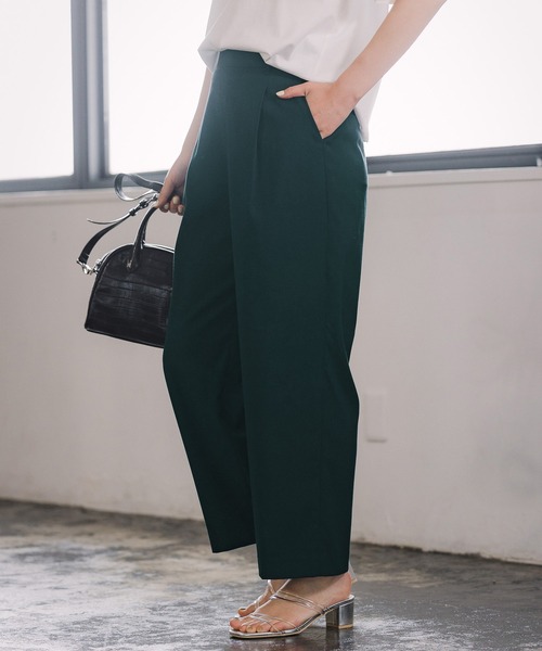 GLOBAL WORK(グローバルワーク)の「ウツクシルエットDRYストレートパンツ/937205(その他パンツ・レディース・ブラック/ブラウン系その他/アイボリー/グリーン・MEDIUM/SMALL/LARGE)」の4枚目の写真