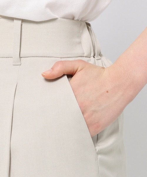 GLOBAL WORK(グローバルワーク)の「ウツクシルエットDRYストレートパンツ/937205(その他パンツ・レディース・ブラック/ブラウン系その他/アイボリー/グリーン・MEDIUM/SMALL/LARGE)」の9枚目の写真