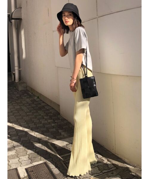 EMODA（エモダ）の「デフォメーションワイドバングル（バングル/リストバンド・レディース・シルバー/ゴールド・FREE）」の4枚目の写真