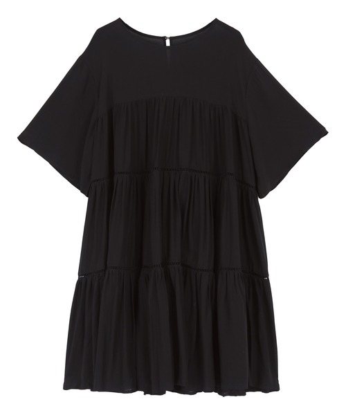 titivate（ティティベイト）の「ハーフスリーブティアードチュニックブラウス（シャツ/ブラウス・レディース・ブラック/オフホワイト/ライトグリーン/グレイッシュベージュ・S/M）」の3枚目の写真