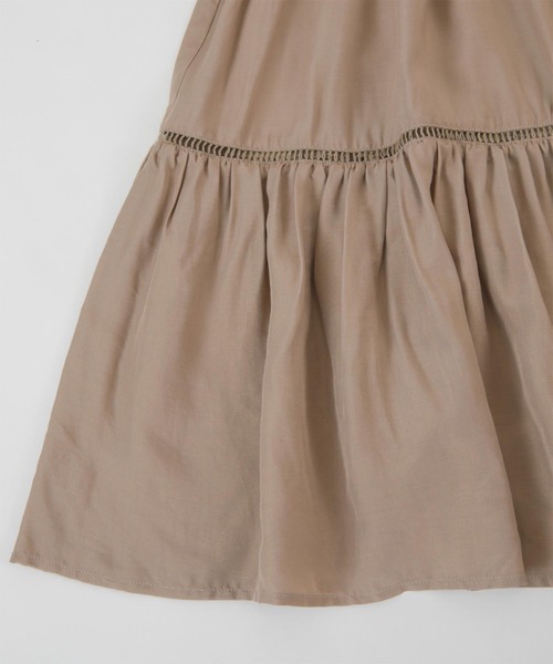 titivate（ティティベイト）の「ハーフスリーブティアードチュニックブラウス（シャツ/ブラウス・レディース・ブラック/オフホワイト/ライトグリーン/グレイッシュベージュ・S/M）」の15枚目の写真