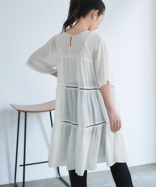 titivate（ティティベイト）の「ハーフスリーブティアードチュニックブラウス（シャツ/ブラウス・レディース・ブラック/オフホワイト/ライトグリーン/グレイッシュベージュ・S/M）」の16枚目の写真