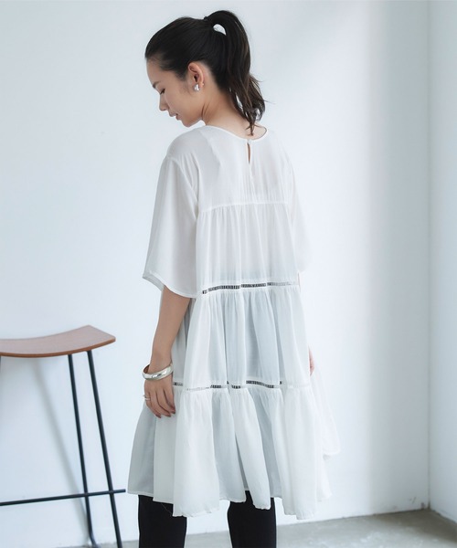 titivate（ティティベイト）の「ハーフスリーブティアードチュニックブラウス（シャツ/ブラウス・レディース・ブラック/オフホワイト/ライトグリーン/グレイッシュベージュ・S/M）」の19枚目の写真