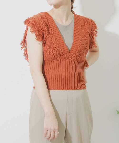SENSE OF PLACE by URBAN RESEARCH（センスオブプレイスバイアーバンリサーチ）の「Vネックフリンジノースリーブビスチェ（ベスト・レディース・ブラック/オレンジ/イエロー/オフホワイト・ONE）」の4枚目の写真