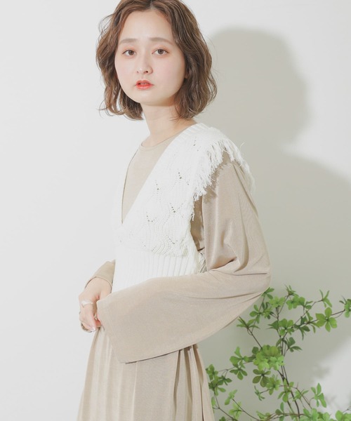 SENSE OF PLACE by URBAN RESEARCH（センスオブプレイスバイアーバンリサーチ）の「Vネックフリンジノースリーブビスチェ（ベスト・レディース・ブラック/オレンジ/イエロー/オフホワイト・ONE）」の6枚目の写真