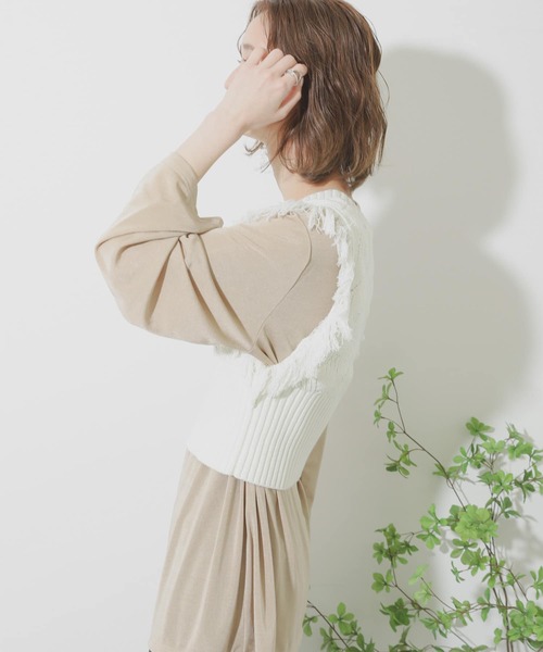 SENSE OF PLACE by URBAN RESEARCH（センスオブプレイスバイアーバンリサーチ）の「Vネックフリンジノースリーブビスチェ（ベスト・レディース・ブラック/オレンジ/イエロー/オフホワイト・ONE）」の7枚目の写真