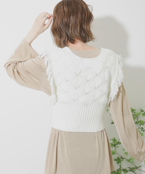 SENSE OF PLACE by URBAN RESEARCH（センスオブプレイスバイアーバンリサーチ）の「Vネックフリンジノースリーブビスチェ（ベスト・レディース・ブラック/オレンジ/イエロー/オフホワイト・ONE）」の8枚目の写真