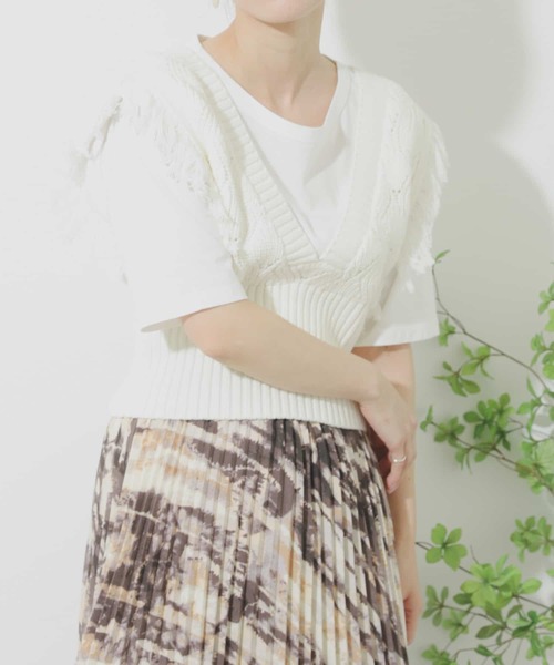 SENSE OF PLACE by URBAN RESEARCH（センスオブプレイスバイアーバンリサーチ）の「Vネックフリンジノースリーブビスチェ（ベスト・レディース・ブラック/オレンジ/イエロー/オフホワイト・ONE）」の12枚目の写真