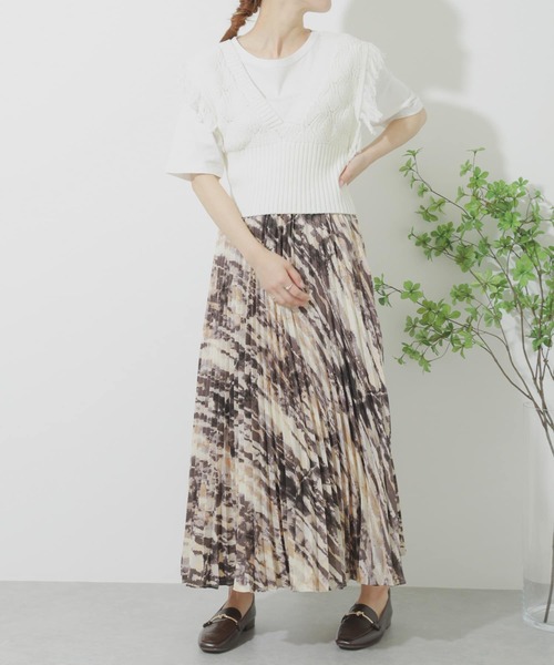 SENSE OF PLACE by URBAN RESEARCH（センスオブプレイスバイアーバンリサーチ）の「Vネックフリンジノースリーブビスチェ（ベスト・レディース・ブラック/オレンジ/イエロー/オフホワイト・ONE）」の16枚目の写真