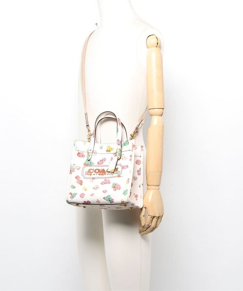 COACH（コーチ）の「フィールド トート 22 オーガニック コットン