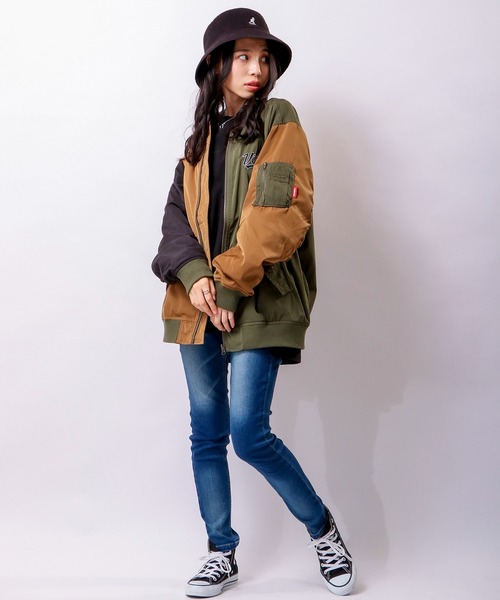 VISION STREET WEAR（ヴィジョンストリートウェア）の「VISION STREET WEAR ワッペンビッグシルエット MA-1（MA-1・メンズ・カーキ/ブラック/マルチ・M/LL/L）」の7枚目の写真