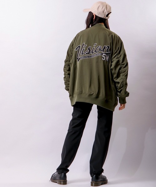 VISION STREET WEAR（ヴィジョンストリートウェア）の「VISION STREET WEAR ワッペンビッグシルエット MA-1（MA-1・メンズ・カーキ/ブラック/マルチ・M/LL/L）」の4枚目の写真
