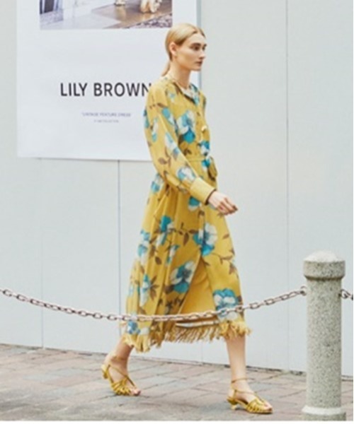 LILY BROWN（リリーブラウン）の「クロスストラップサンダル（サンダル・レディース・イエロー/ブラック/ブラウン・SMALL/LARGE/MEDIUM）」の9枚目の写真