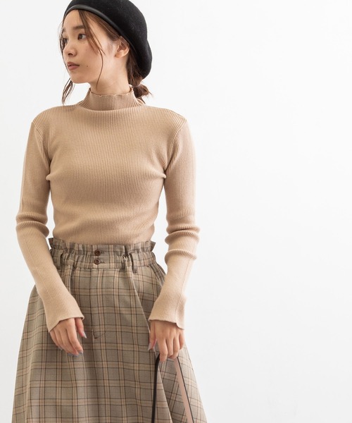 POU DOU DOU（プードゥドゥ）の「シアバターリブニット（ニット/セーター・レディース・ベージュ/ブルー/アイボリー/ダークグレー・3）」の19枚目の写真