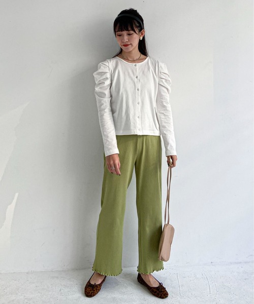 EPIMI E'PIMMY（エピミエピミー）の「パワショルカットカーディガン（カーディガン/ボレロ・レディース・オフホワイト/ブラック/ベージュ/コーラルピンク・MEDIUM）」の9枚目の写真