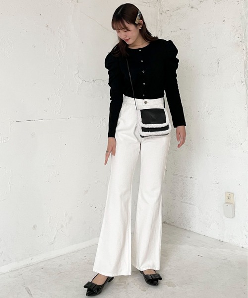 EPIMI E'PIMMY（エピミエピミー）の「パワショルカットカーディガン（カーディガン/ボレロ・レディース・オフホワイト/ブラック/ベージュ/コーラルピンク・MEDIUM）」の19枚目の写真