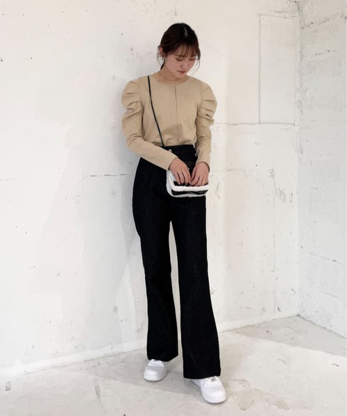 EPIMI E'PIMMY（エピミエピミー）の「パワショルカットカーディガン（カーディガン/ボレロ・レディース・オフホワイト/ブラック/ベージュ/コーラルピンク・MEDIUM）」の18枚目の写真