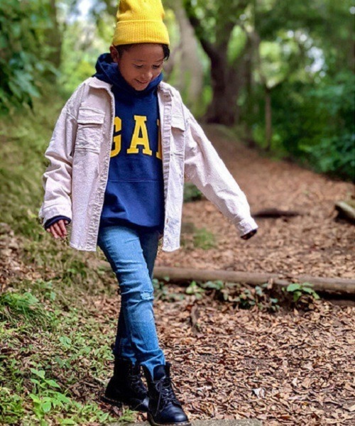 GAP(ギャップ)の「コーデュロイ シャツジャケット (キッズ)(その他アウター・キッズ・その他/その他1・M/XL/XS/S/L/XXL)」の14枚目の写真