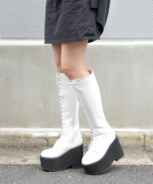 NOFALL（ノーフォール）の「厚底プラットフォームレースアップロングブーツ（ブーツ・レディース・ホワイト/ブラック・LL/M/L/3L/S）」の5枚目の写真