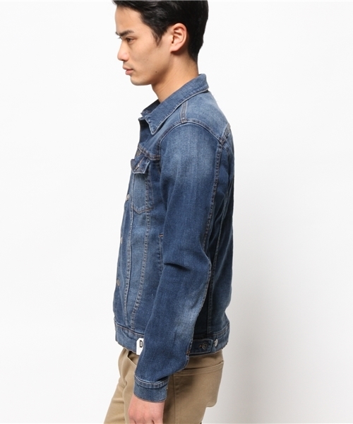 WEGO(ウィゴー)の「WEGO/ライクラストレッチデニムジャケット(デニムジャケット・メンズ・ライトインディゴブルー/ダークインディゴブルー/インディゴブルー・LARGE/MEDIUM/SMALL)」の13枚目の写真