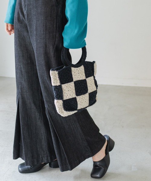 Kastane（カスタネ）の「チェッカー柄ハンドクロシェBAG（トートバッグ・レディース・ブラック/グリーン・FREE）」の5枚目の写真