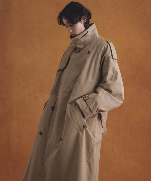 ADAM ET ROPE'(アダムエロペ)の「ビッグシルエット ギャバ トレンチコート/オーガニックコットン/ストレッチ性(トレンチコート・メンズ・ベージュ/キャメル・M/L)」の4枚目の写真