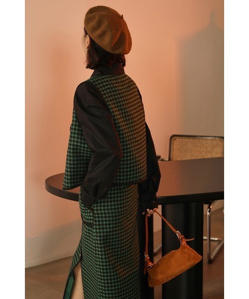 Leja（レジャ）の「【LEJA】ギンガムチェックライン切替スリットスカート（スカート・レディース・グリーン・SMALL/MEDIUM）」の5枚目の写真