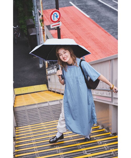 Ray BEAMS（レイビームス）の「Ray BEAMS / パイピング 折り畳み傘（折りたたみ傘・レディース・ホワイト/ブラック・ONE SIZE）」の4枚目の写真