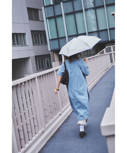 Ray BEAMS（レイビームス）の「Ray BEAMS / パイピング 折り畳み傘（折りたたみ傘・レディース・ホワイト/ブラック・ONE SIZE）」の5枚目の写真