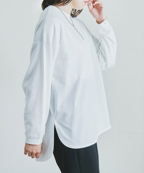 Fizz(フィズ)の「【Fizz/フィズ】 ラウンドヘムチュニック丈ロンTee(Tシャツ/カットソー・レディース・ホワイト/ブラック/ベージュ/グレイッシュベージュ・M/L)」の5枚目の写真