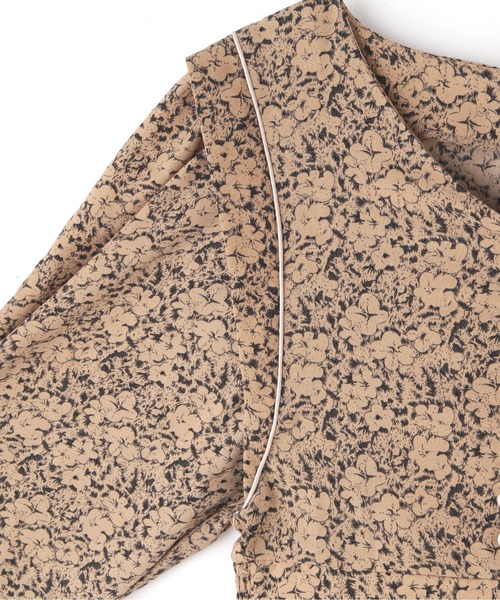 FREE'S MART（フリーズマート）の「花柄パイピングワンピース（ワンピース・レディース・ホワイト系その他/ベージュ系その他・FREE）」の7枚目の写真